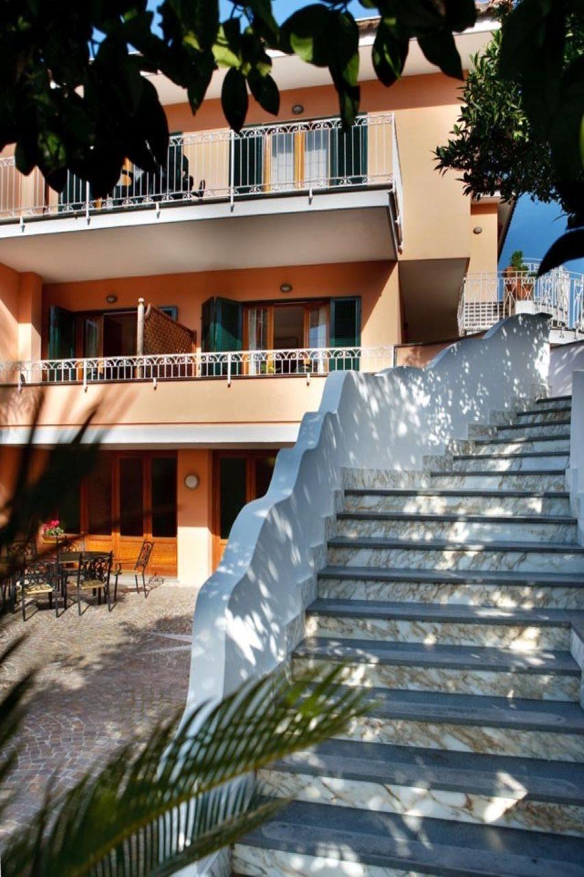 Relais Francesca Bed & Breakfast Piano di Sorrento Exterior photo